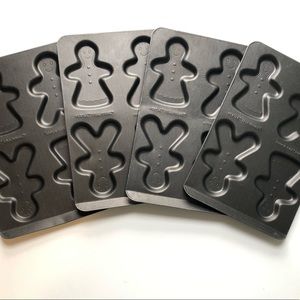 4 Nestle Tollhouse Cookie Kids Baking Pans